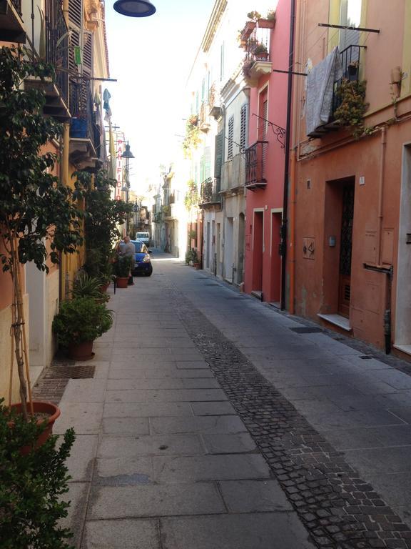 كالياري Appartamento San Giovanni الغرفة الصورة